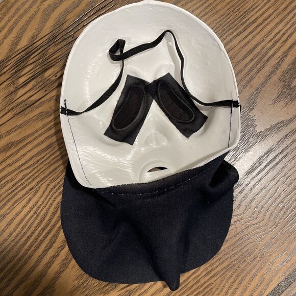 Scream Movie Ghost Face Mask Easter Unlimited Halloween Youth Size No Hood - Picture 3 of 9